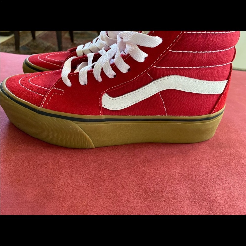 Vans sk8 hi platform red !❤️